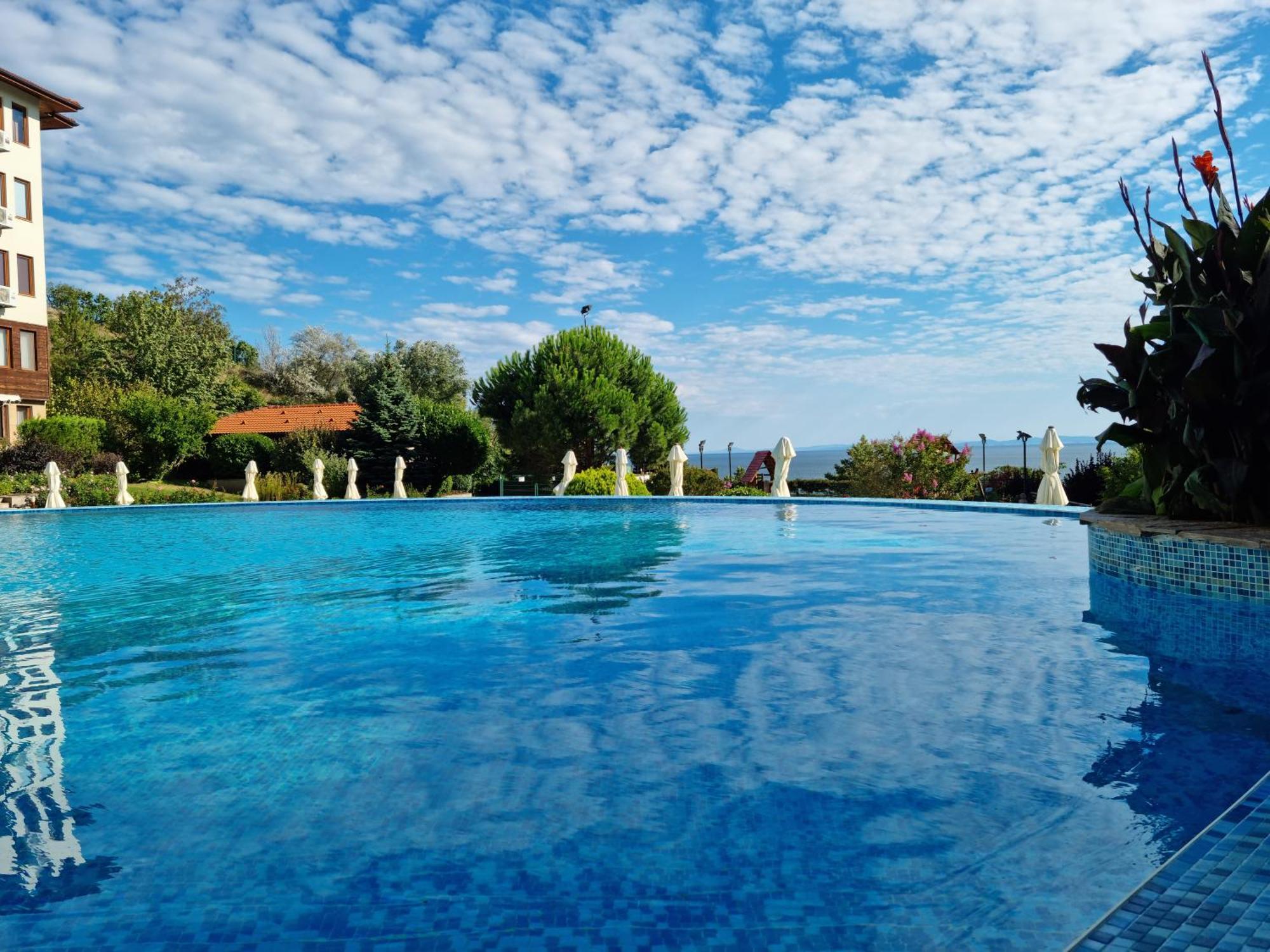 Апартамент Ния, Райска Градина / Garden Of Eden Sveti Vlas Exterior foto