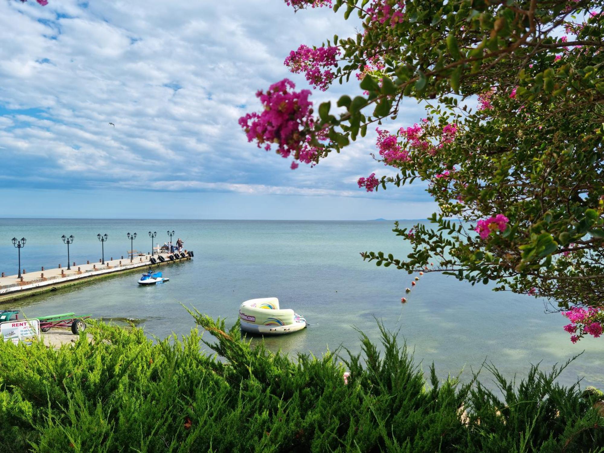 Апартамент Ния, Райска Градина / Garden Of Eden Sveti Vlas Exterior foto