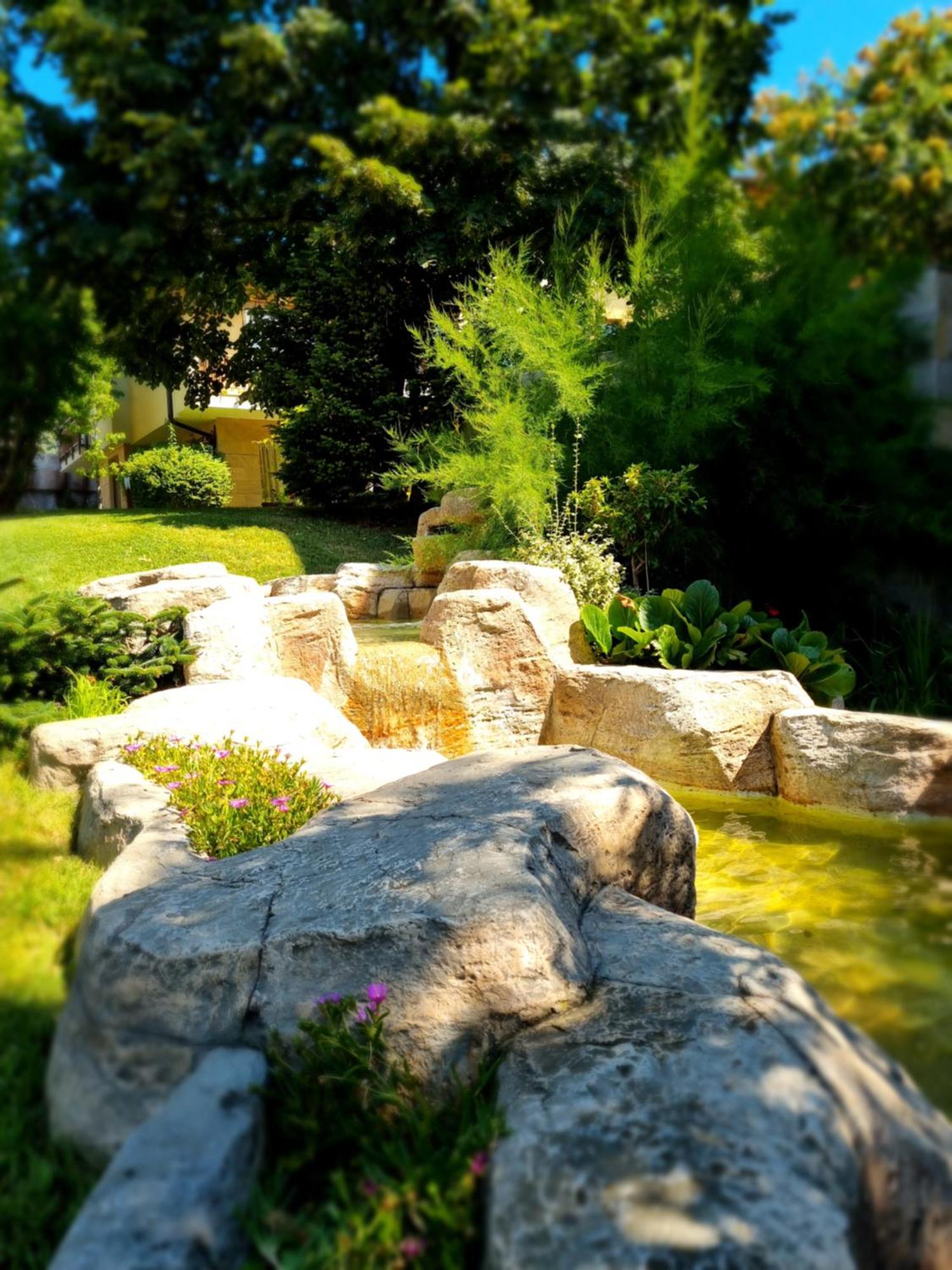 Апартамент Ния, Райска Градина / Garden Of Eden Sveti Vlas Exterior foto