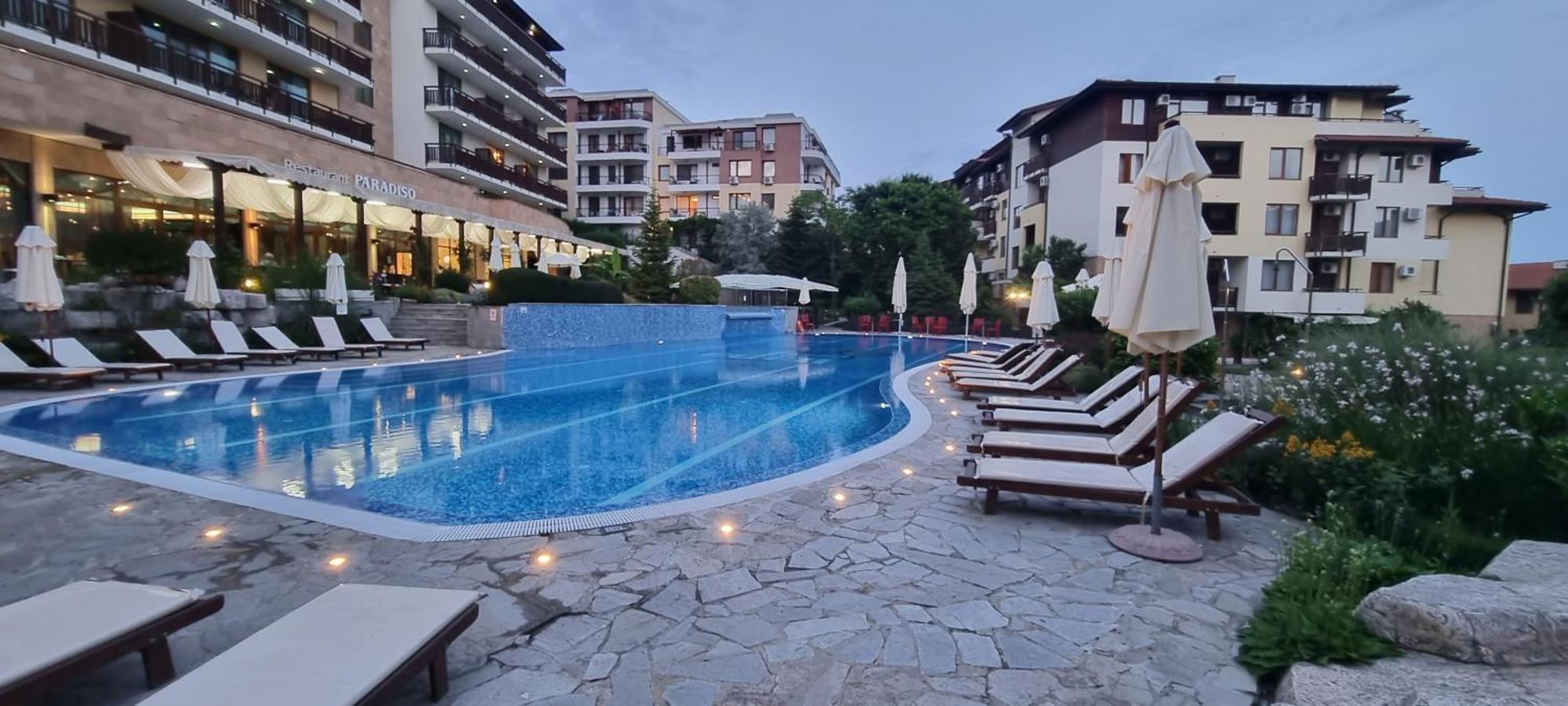Апартамент Ния, Райска Градина / Garden Of Eden Sveti Vlas Exterior foto