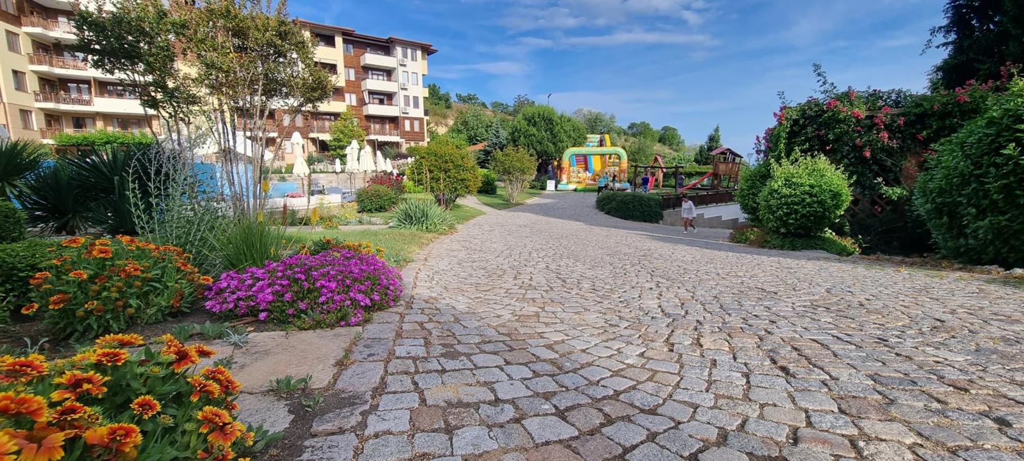 Апартамент Ния, Райска Градина / Garden Of Eden Sveti Vlas Exterior foto
